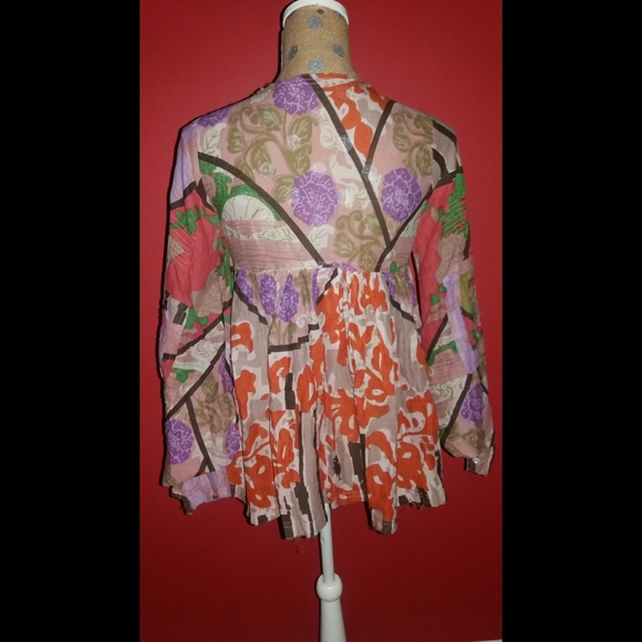 Like New Unique Anthropologie Top - Picture 3 of 9